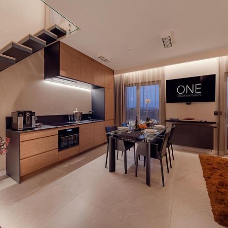 One Luxury Apartments ジェシュフ エクステリア 写真
