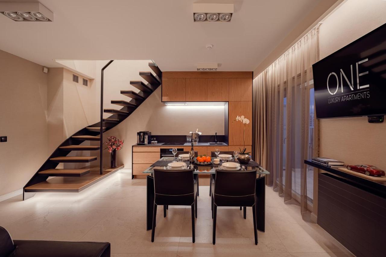 One Luxury Apartments ジェシュフ エクステリア 写真