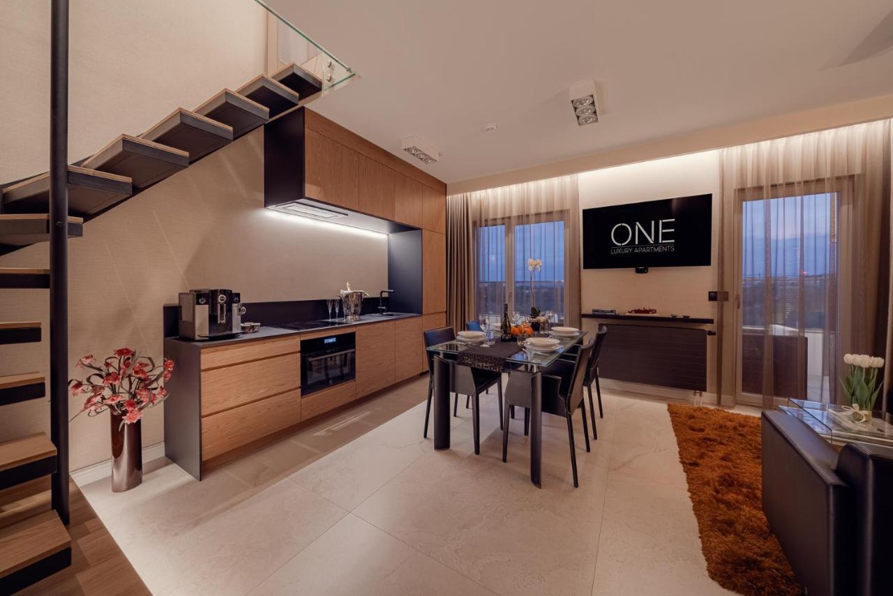 One Luxury Apartments ジェシュフ エクステリア 写真